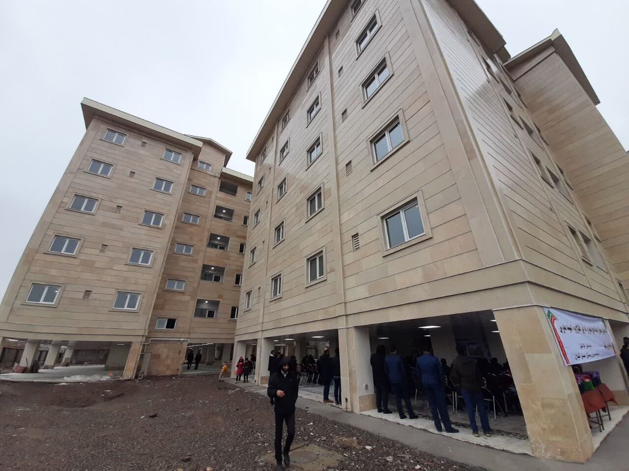 معاون وزیر راه و شهرسازی: ۵ درصد درآمدهای حاصل از فروش و تهاتر املاک و اراضی صرف مسکن محرومان میشود